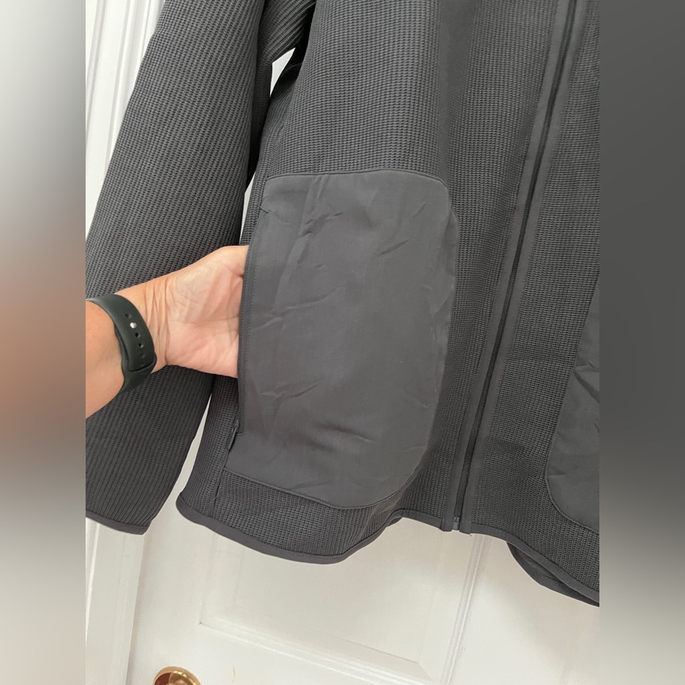 Fabletics Gray Lightweight Jacket - Picture 9 of 14